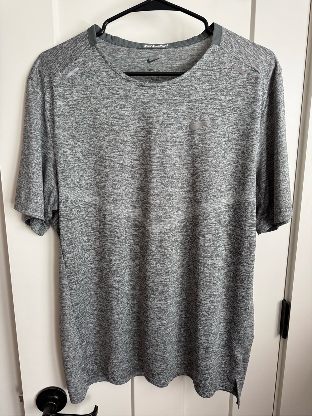 Nike Men’s Gray Heather Dri-FIT Short Sleeve Training Tee